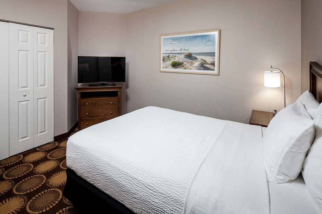 Best Western New Smyrna Beach Hotel & Suites - photo 27