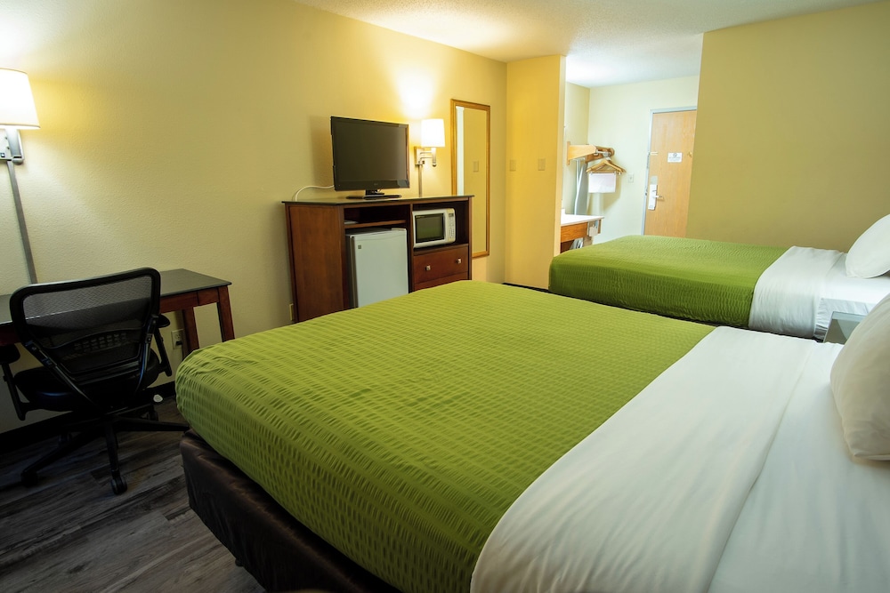 Coratel Inn & Suites By Jasper River Falls - photo 11