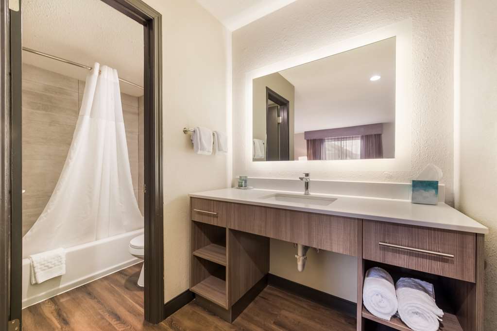 Best Western Fishkill Inn & Suites - photo 29