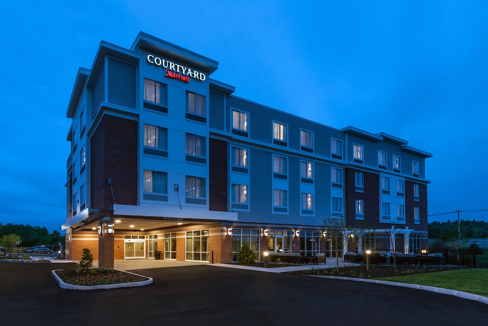 Courtyard by Marriott Boston Littleton - carbon neutral hotel in Littleton