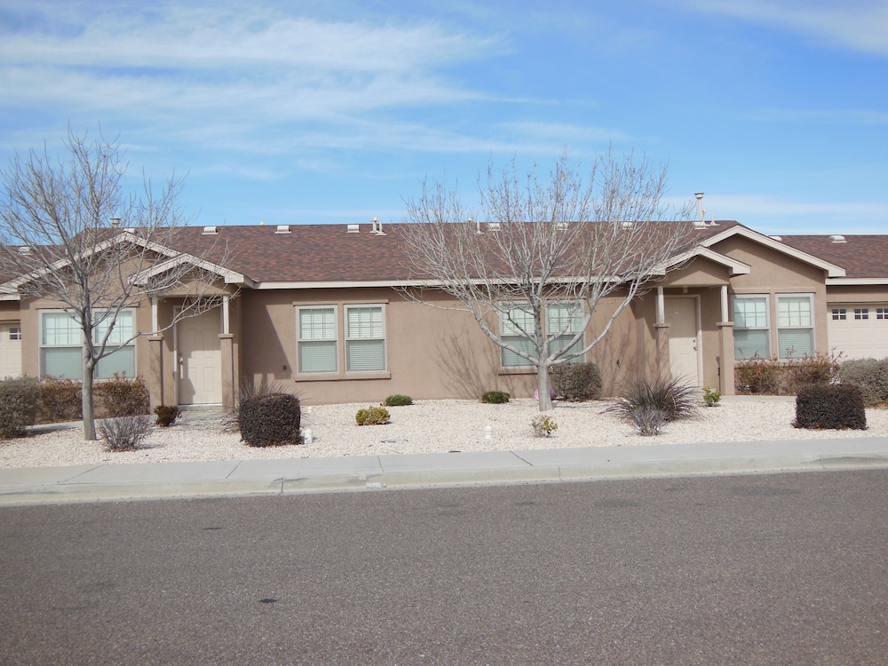 Desert Trails Luxury Suites - photo 20