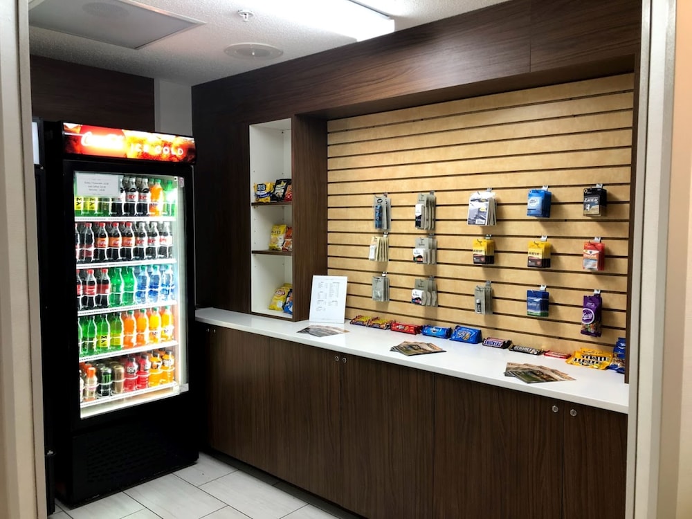 Holiday Inn Express Hotel and Suites Kings Mountain by IHG - photo 36