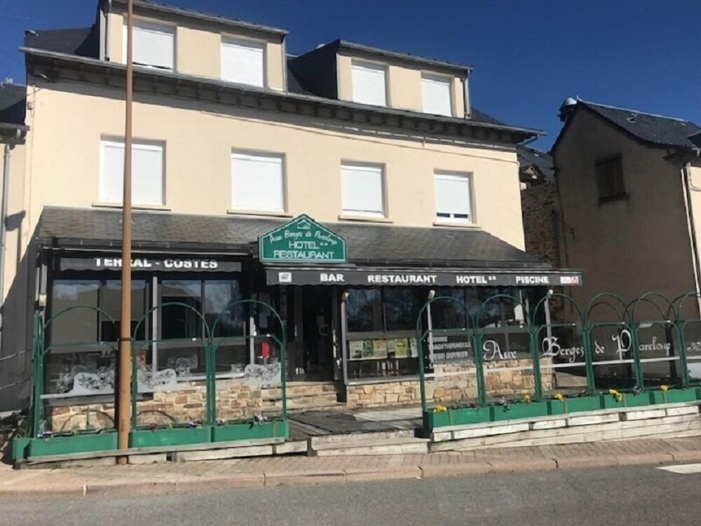 Aux Berges De Pareloup Annexe — hotel in Salles-Curan