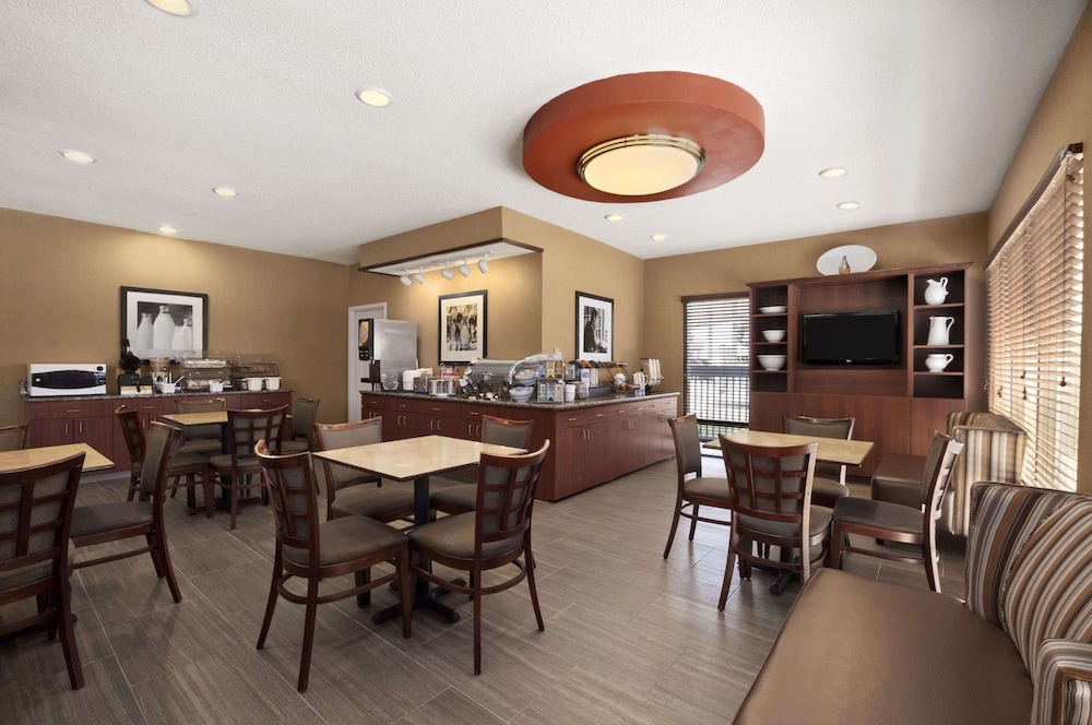 Baymont by Wyndham Lewisville - photo 26
