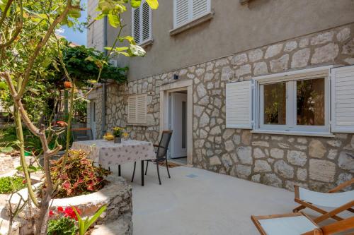 Garden Oasis Studio