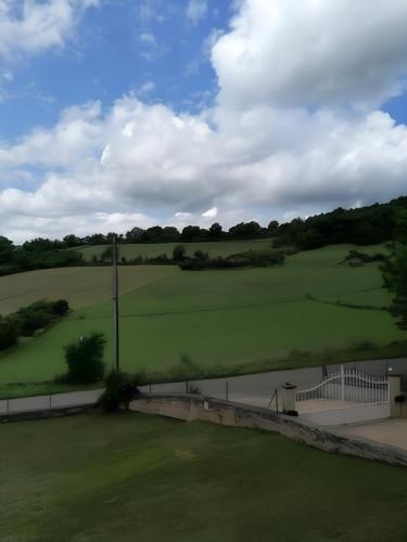 Une halte aux portes de Bourgoin - last minute hotel in Unknown City