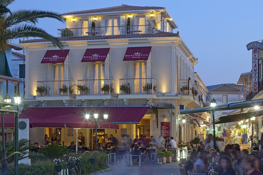 Hotel Boschetto — 4-Star Luxury Hotel in Lefkada, Greece