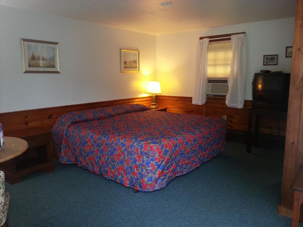 Bass River Motel - photo 21