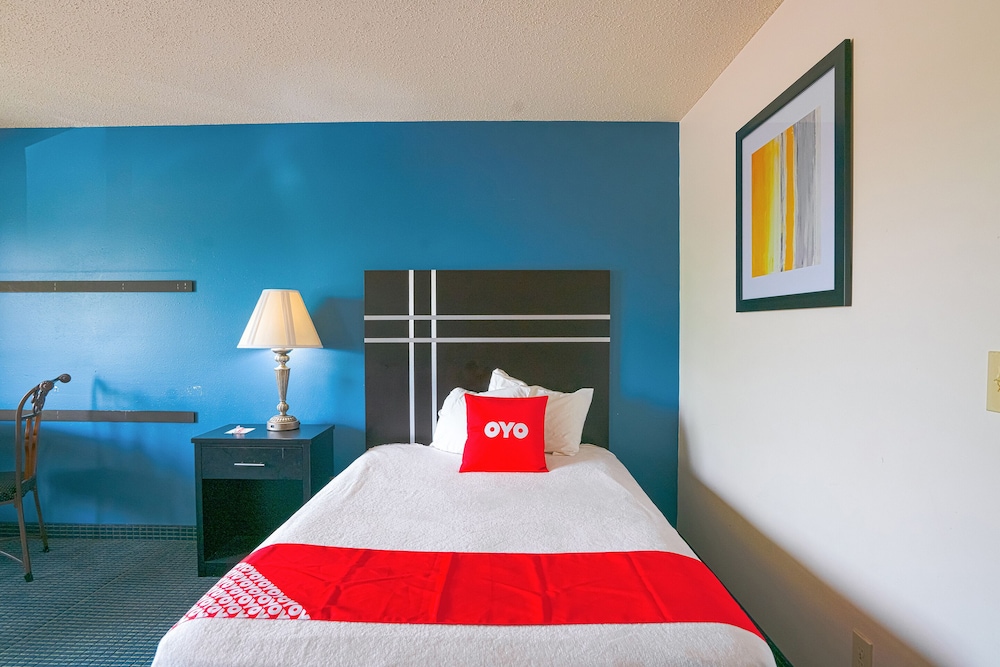 OYO Hotel Redwood Falls near Jackpot Casino - photo 19