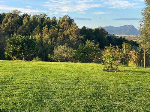 Moko Hiwi Escape Ruakaka Tūī Suite — 4-Star Luxury Hotel in Ruakaka, New Zealand