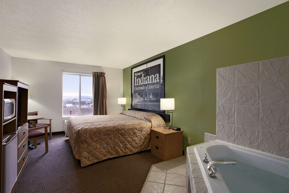 Super 8 by Wyndham Corydon - photo 12