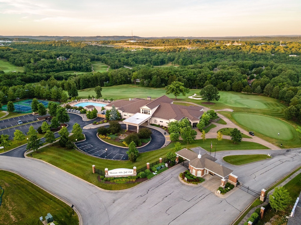 Villa at the Hills A Grand Branson Vacation 4 BDR Golf Resort Villa - photo 46