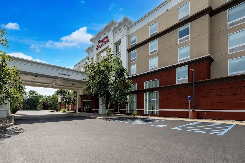Hampton Inn & Suites Poughkeepsie - photo 56