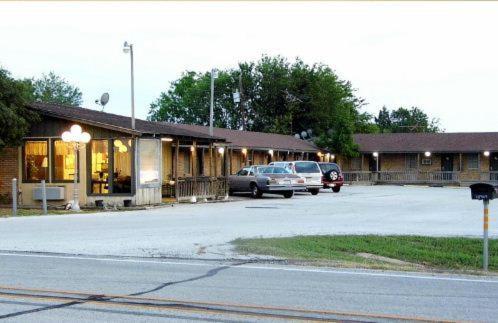 Interstate Motel - photo 6