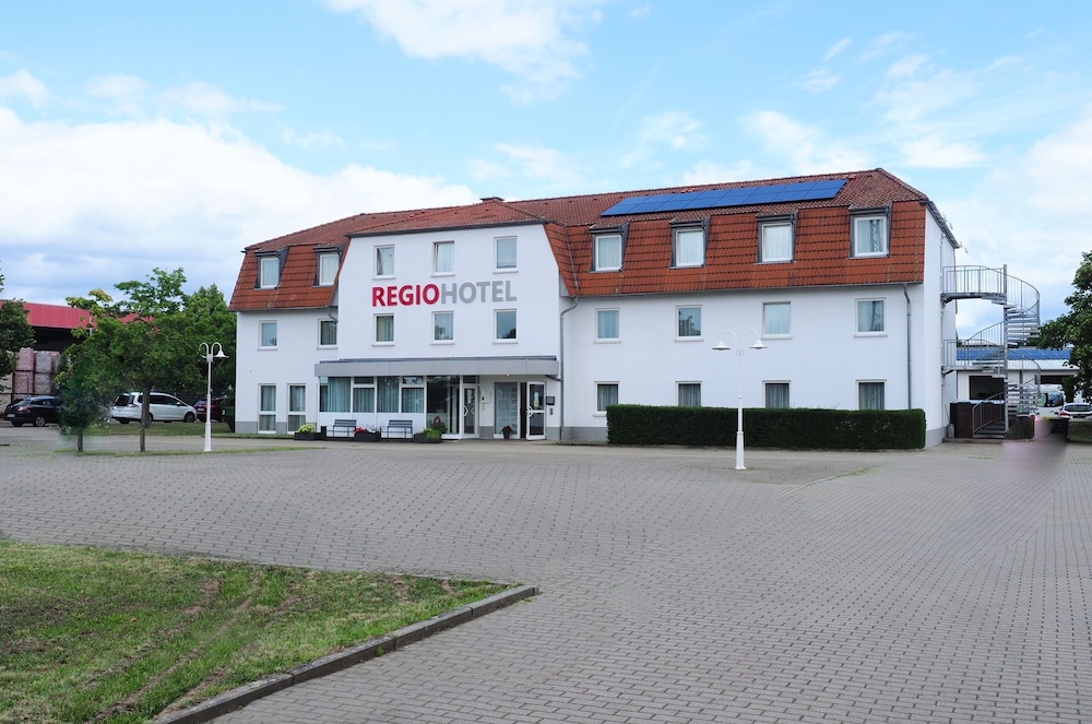 Regiohotel Salzland Schoenebeck — hotel in Magdeburg