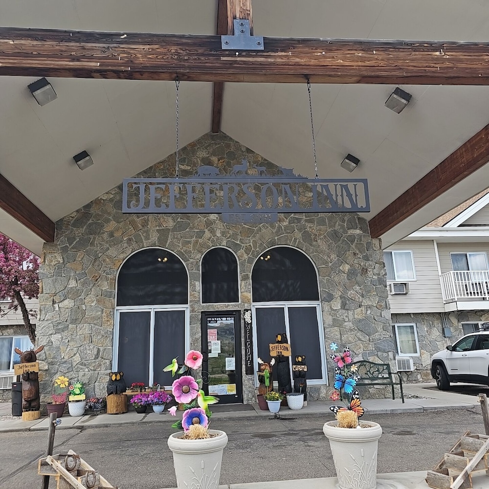 Rodeway Inn Whitehall - photo 38