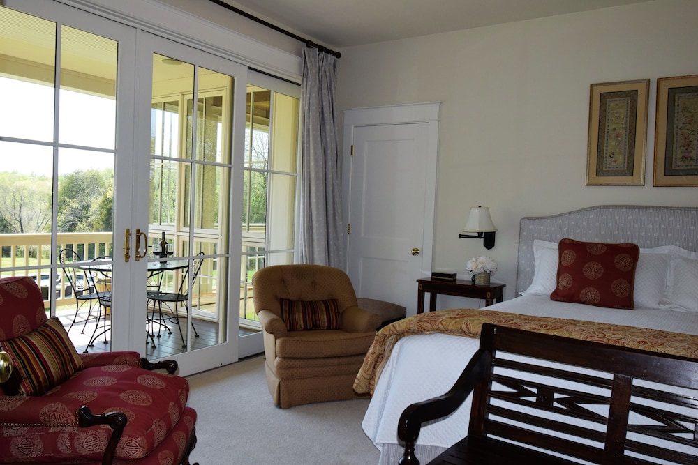 Cedar Spring Inn & Spa - photo 16