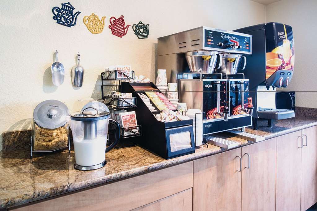 La Quinta Inn by Wyndham Bend - photo 9