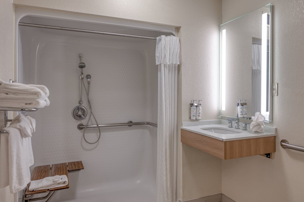 Staybridge Suites Allentown Bethlehem Airport by IHG - photo 35