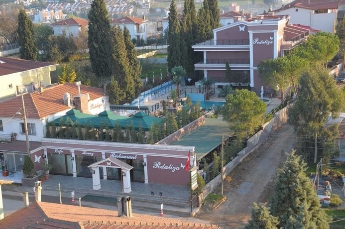 Pedaliza Hotel in Darica, Turkey