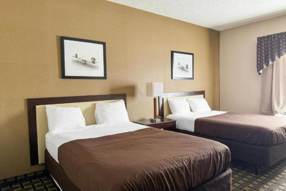 FairBridge Inn & Suites Batavia Darien Amusement Park - photo 12