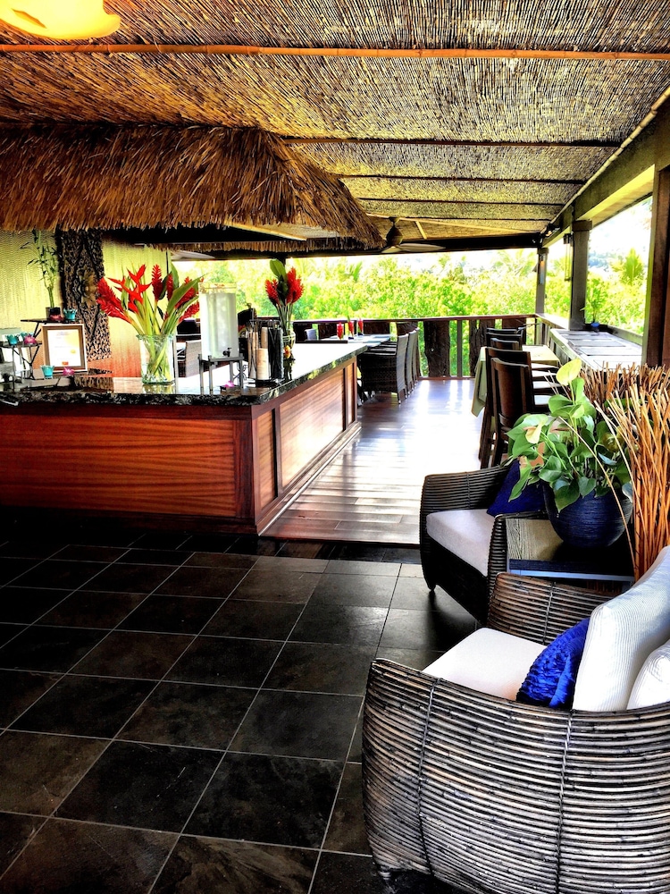 Paradise Bay Resort - photo 3