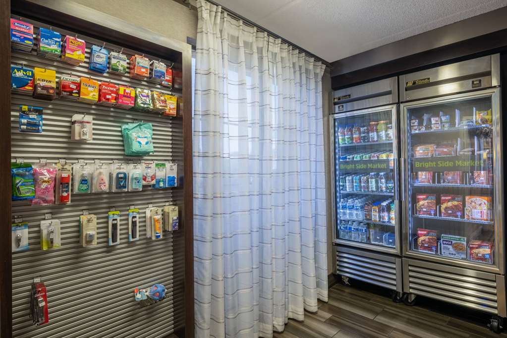 La Quinta Inn by Wyndham Sacramento North - photo 31