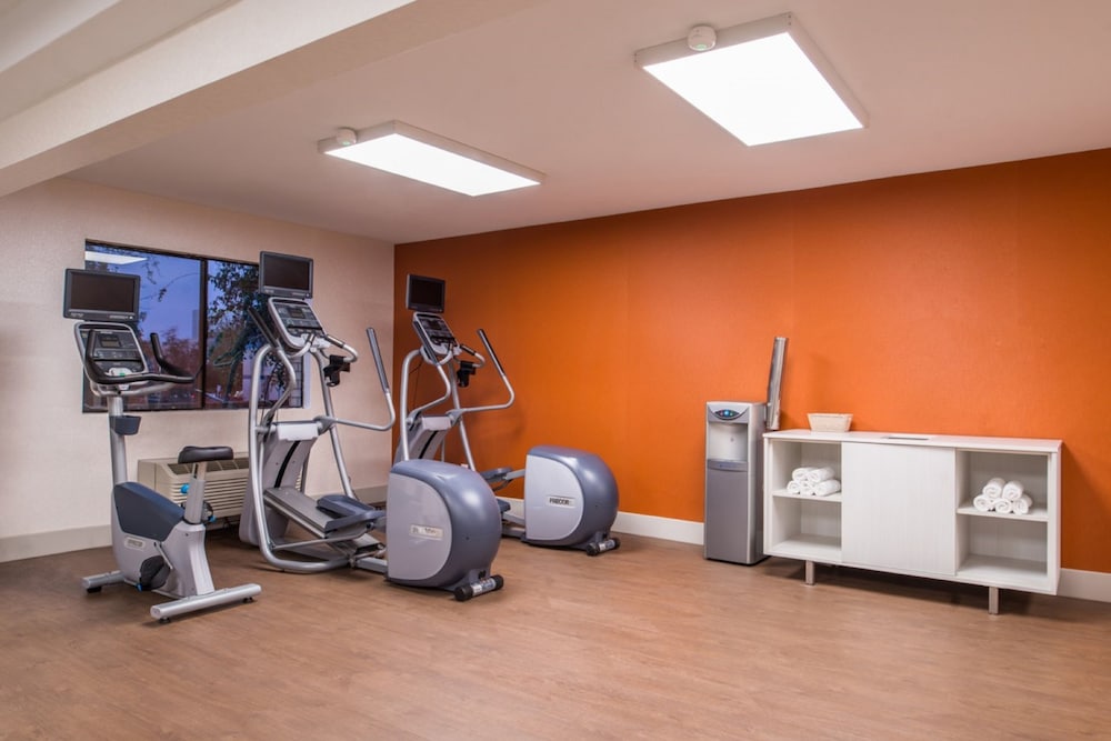 Holiday Inn Express Walnut Creek by IHG - photo 24