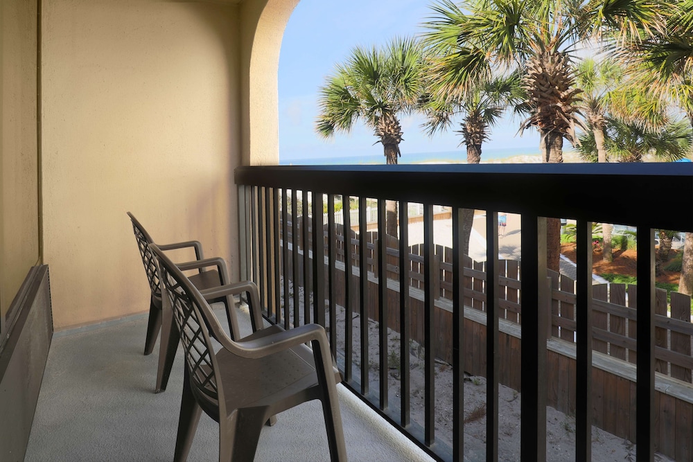 Hampton Inn Ft. Walton Beach - photo 40