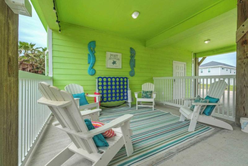 Reel Life Dreams by Avantstay Pool Near Beach - photo 49
