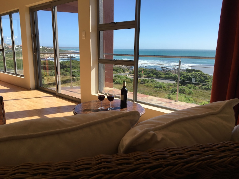 Marine 5 Boutique Hotel — 4-Star Luxury Hotel in Cape Town, South Africa