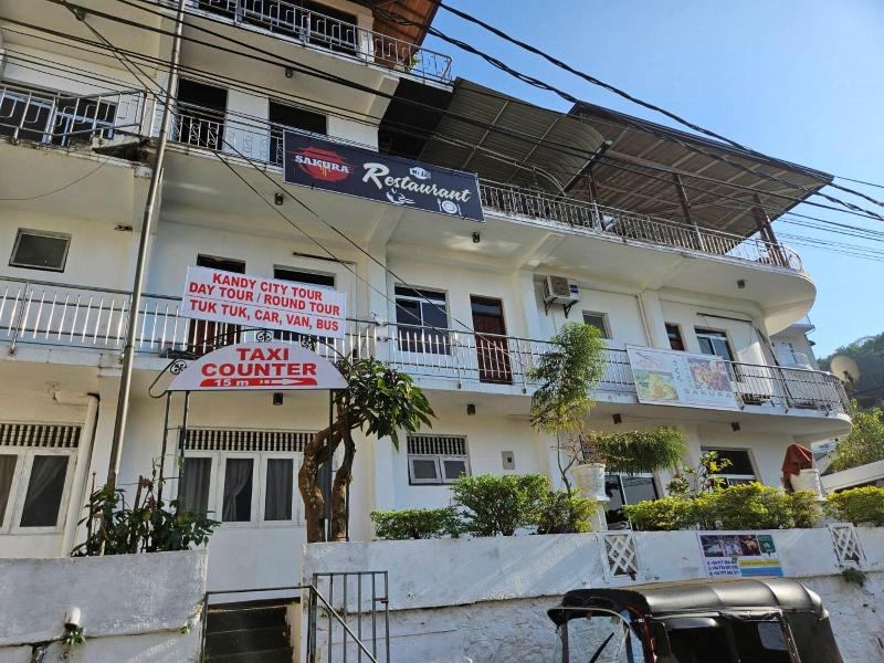 Oyado Marufuku - last minute hotel in Kandy