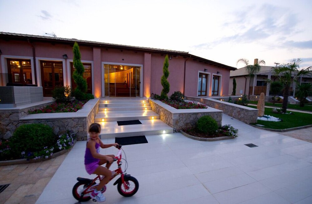 שטחי חוץ / גן