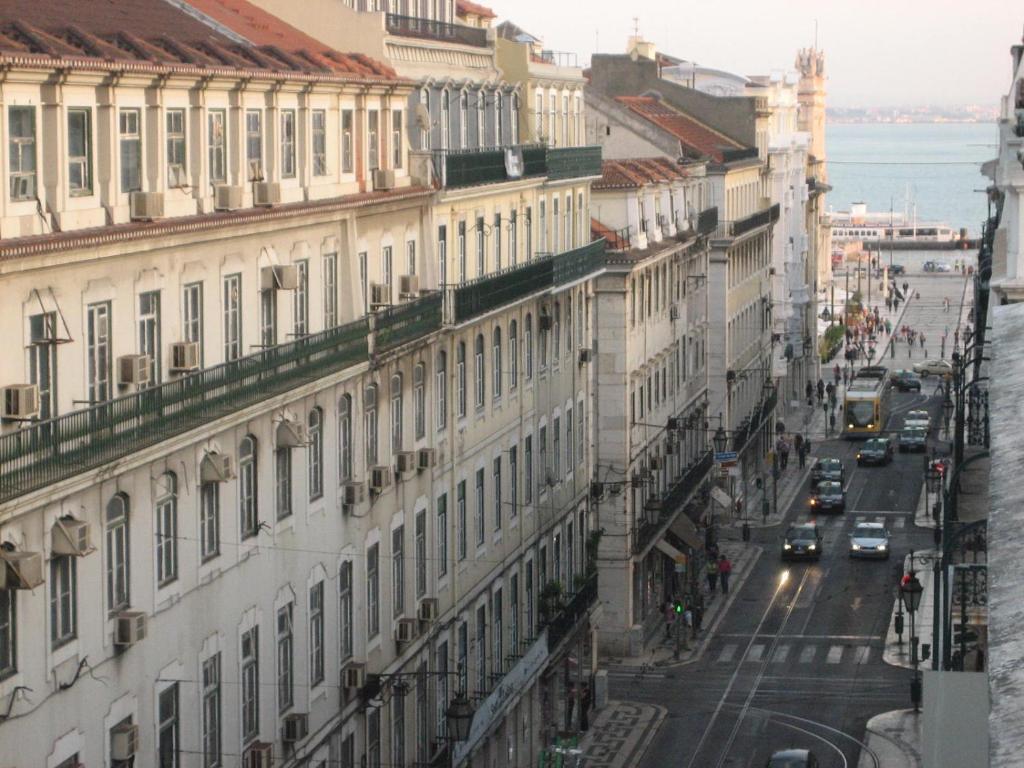 Apartment Downtown Lisbon — 4-Star Luxury Hotel in Lisbon, Portugal