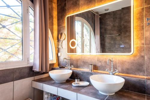 Porto Rafti Hideaway — 4-Star Luxury Hotel in Limin Mesoyaias, Greece