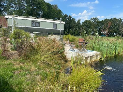 De Blijhof - carbon neutral hotel in Unknown City