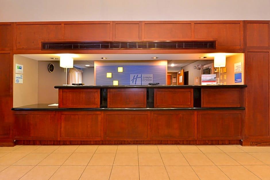 Holiday Inn Express Seaford Route 13 - photo 27