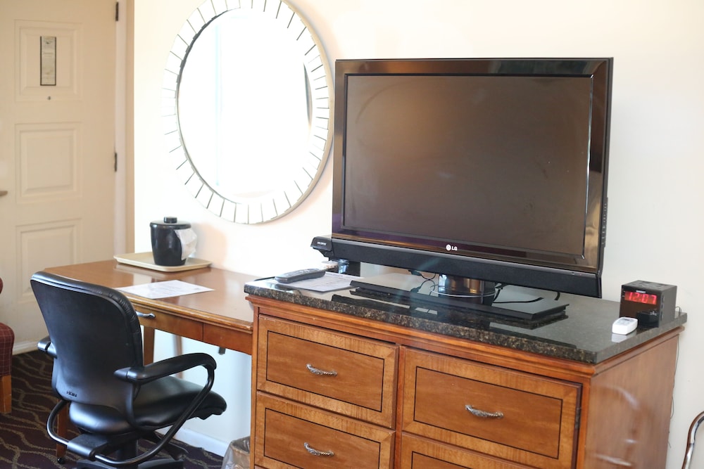 Cozy Corner Motel - photo 18