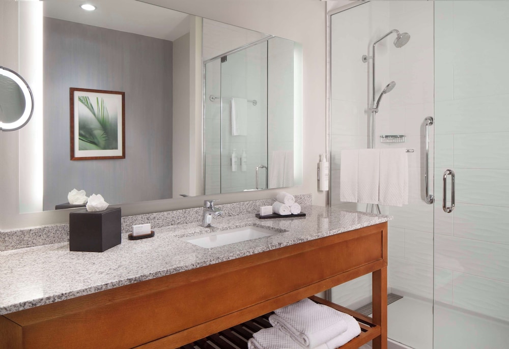 Embassy Suites by Hilton Sarasota FL - photo 23