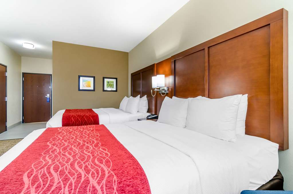 Comfort Inn & Suites Salina North - photo 15