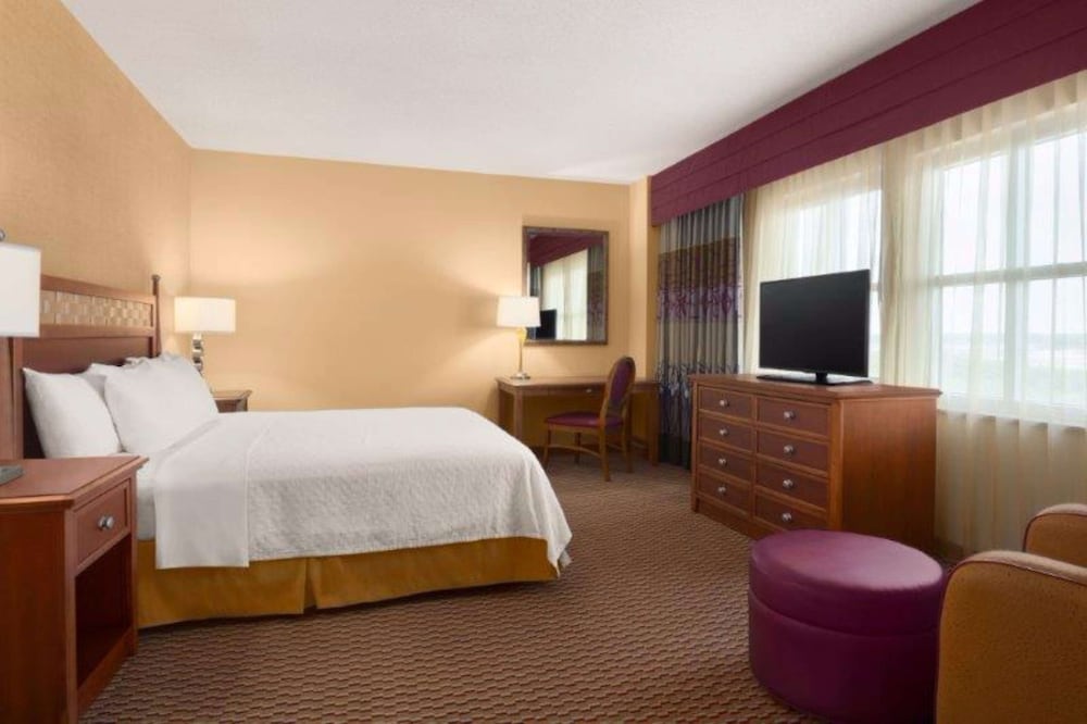 Embassy Suites Northwest Arkansas Hotel Spa & Convention - photo 21