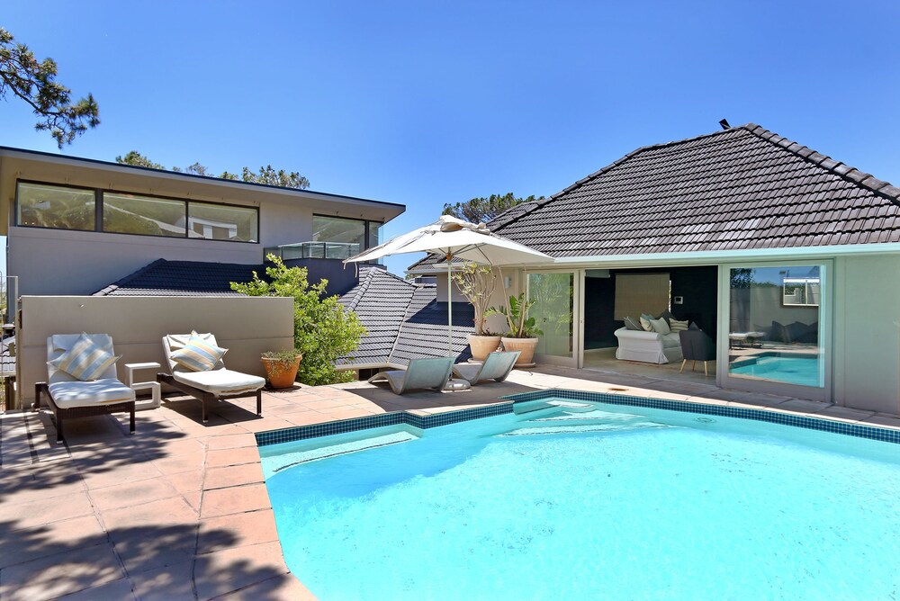 Villa Alba by Totalstay — 4-Star Luxury Hotel in Cape Town, South Africa