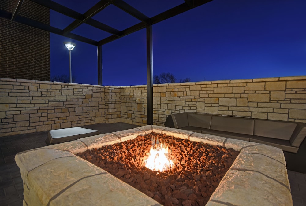 SpringHill Suites by Marriott St. Paul Arden Hills - photo 44