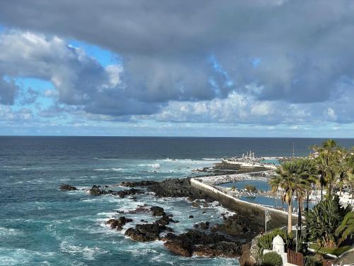 La Hoya 29 Apartments — 4-Star Luxury Hotel in Puerto De La Cruz, Spain