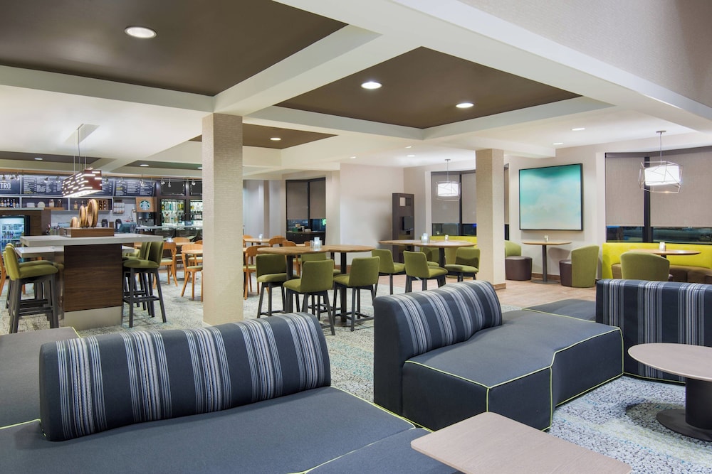 Courtyard by Marriott Springfield Airport - photo 39
