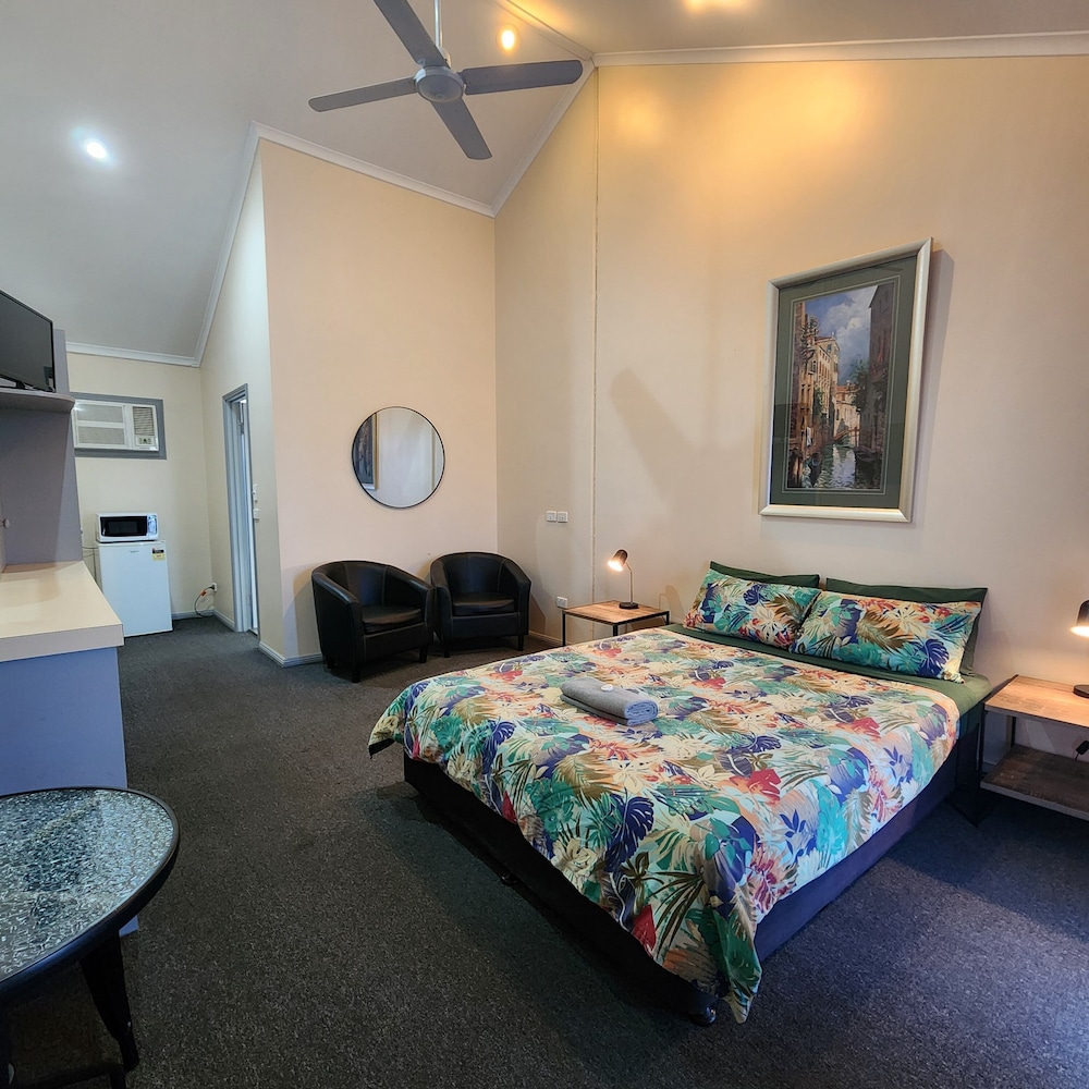 Wentworth Central Motor Inn — hotel in Wentworth