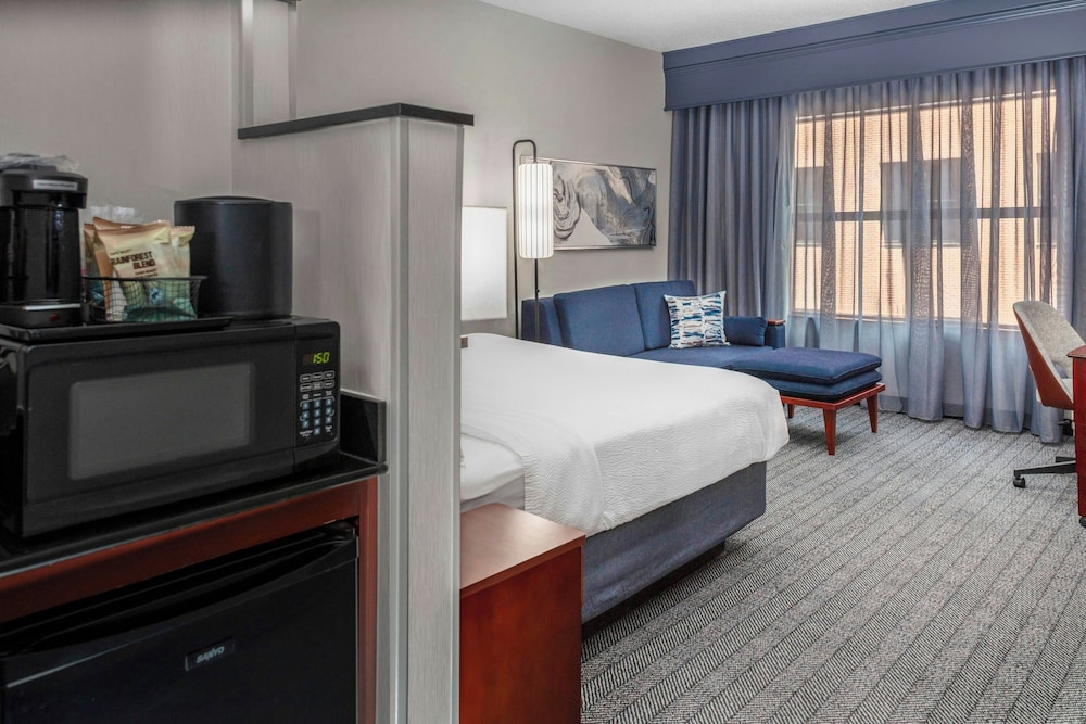 Courtyard by Marriott Reading Wyomissing - photo 7