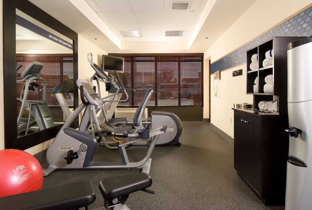 Hampton Inn Orlando Near Universal Blv International Dr - photo 27