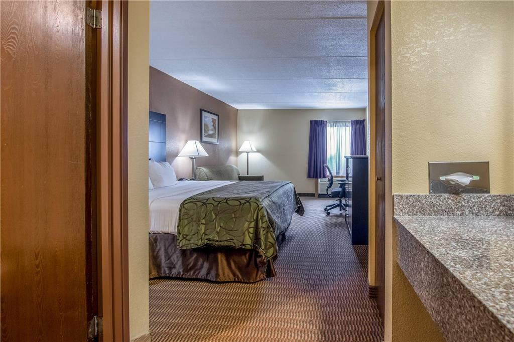 Quality Inn Tully I 81 - photo 15