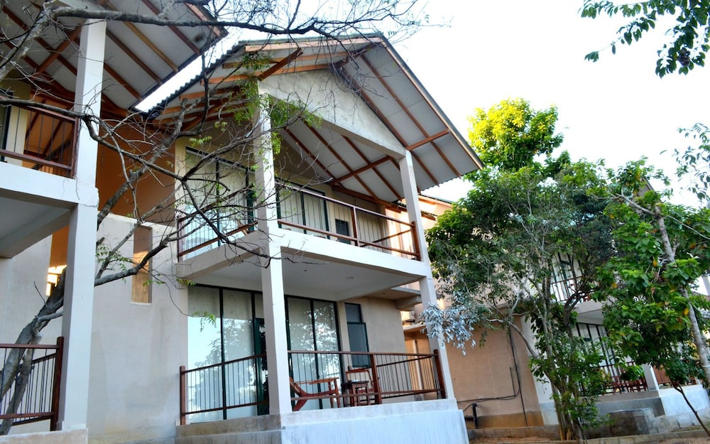 Nice Place Resort — 4-Star Luxury Hotel in Dambulla, Sri Lanka